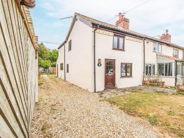 2 bedroom end of terrace house for sale