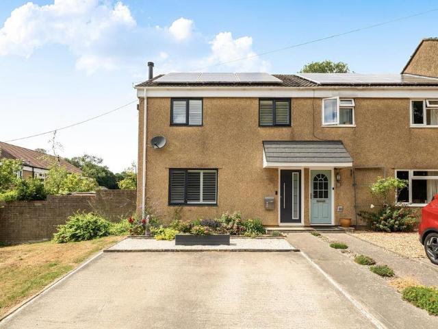 3 bedroom end of terrace house for sale