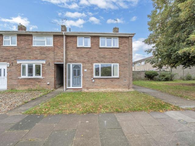 3 bedroom end of terrace house for sale
