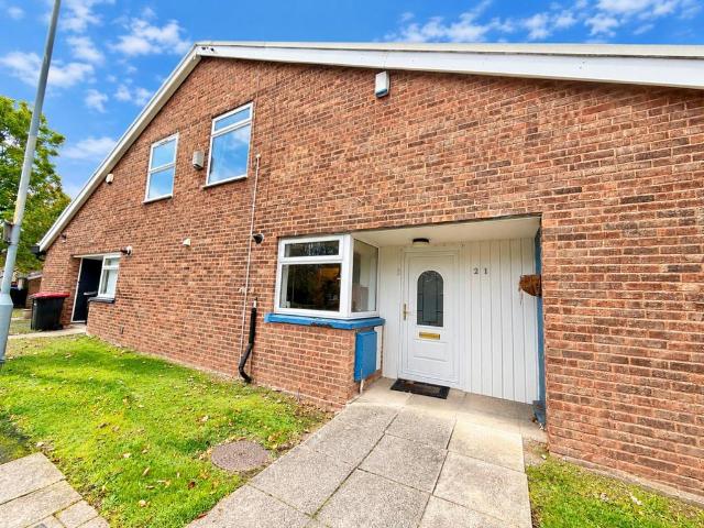 3 bedroom end of terrace house for sale