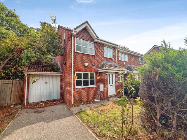 3 bedroom end of terrace house for sale