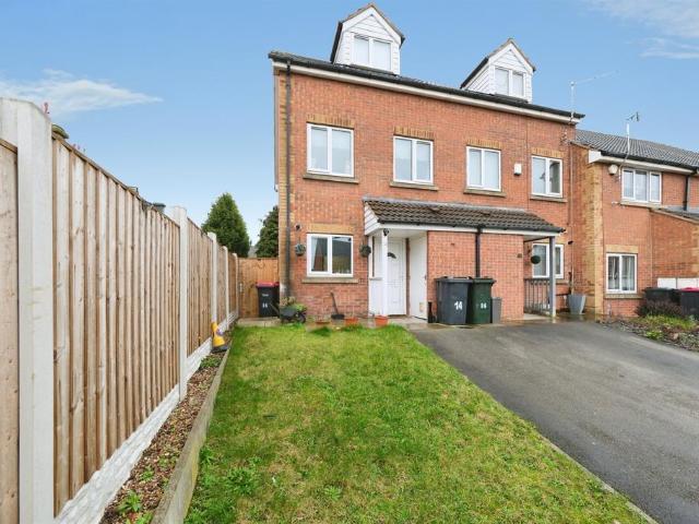 3 bedroom end of terrace house for sale