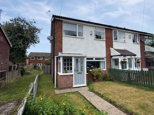 3 bedroom end of terrace house for sale