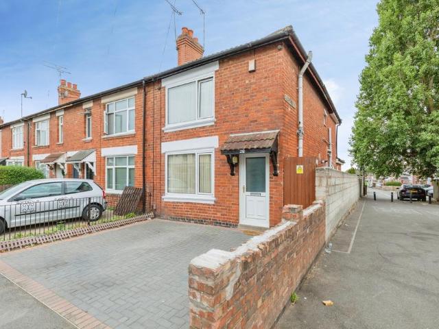 3 bedroom end of terrace house for sale