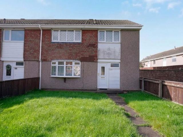 3 bedroom end of terrace house for sale