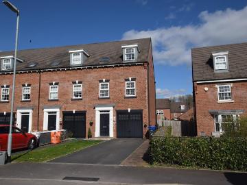 3 bedroom end of terrace house for sale