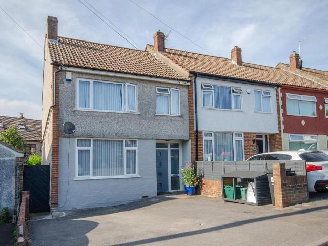 3 bedroom end of terrace house for sale