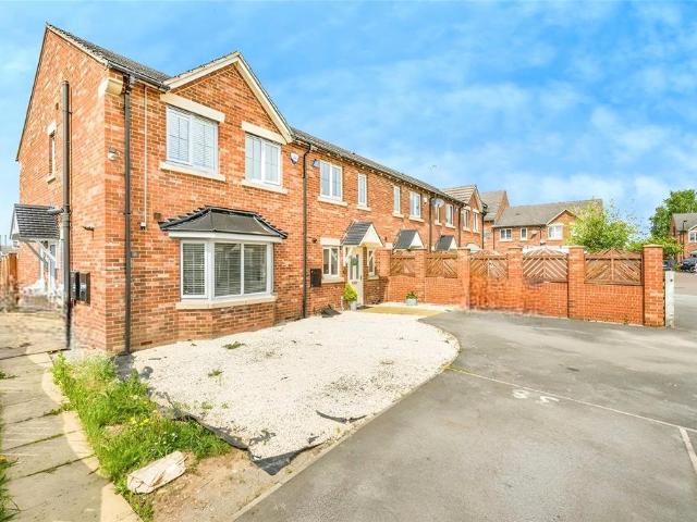 3 bedroom end of terrace house for sale