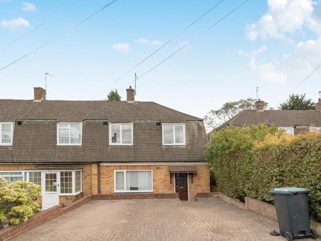 3 bedroom end of terrace house for sale