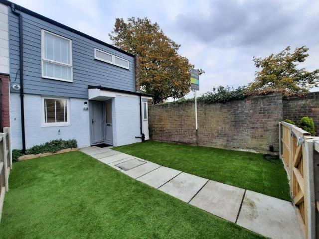 3 bedroom end of terrace house for sale