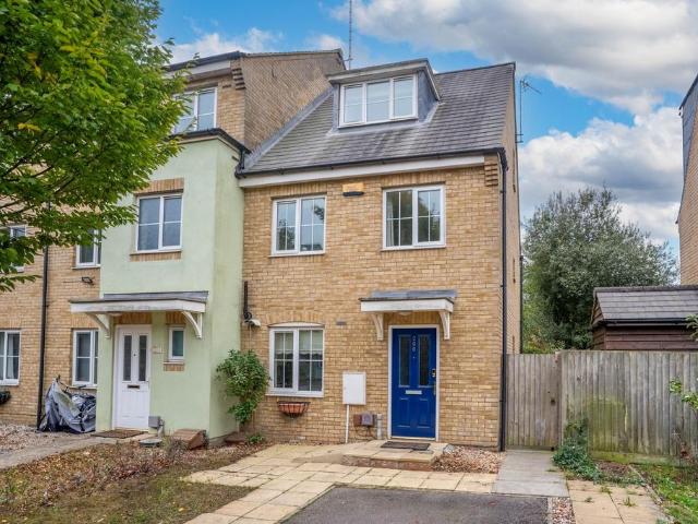 3 bedroom end of terrace house for sale