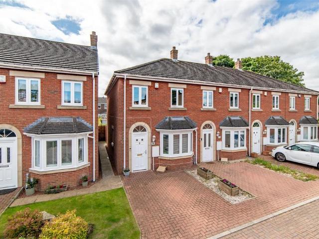 3 bedroom end of terrace house for sale
