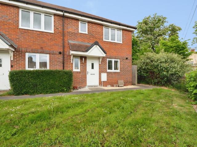 3 bedroom end of terrace house for sale