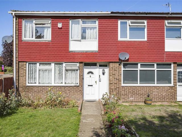 3 bedroom end of terrace house for sale