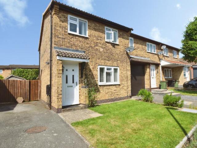 3 bedroom end of terrace house for sale