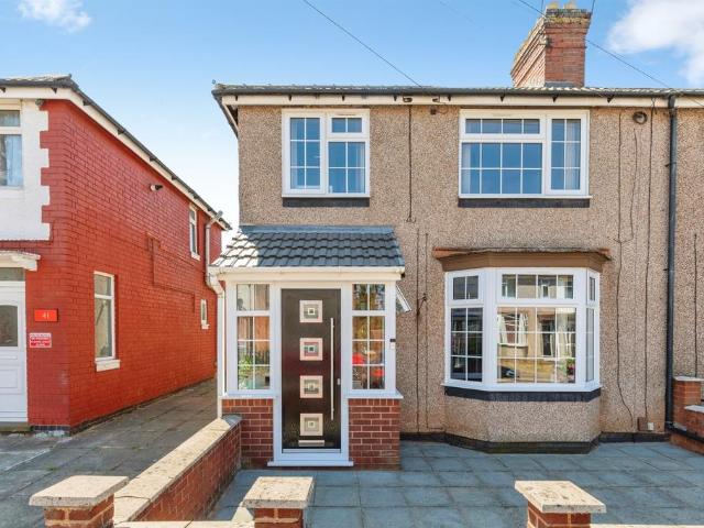 3 bedroom end of terrace house for sale