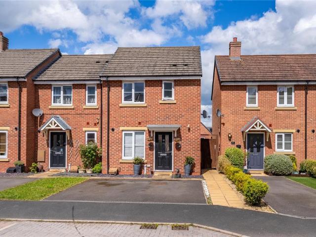 3 bedroom end of terrace house for sale