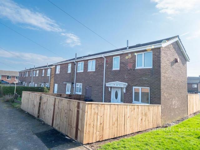 3 bedroom end of terrace house for sale