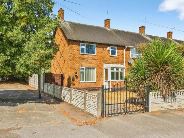 3 bedroom end of terrace house for sale