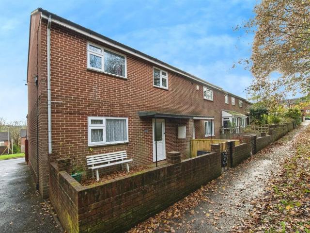 3 bedroom end of terrace house for sale
