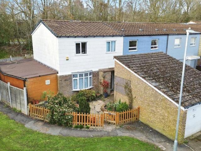 3 bedroom end of terrace house for sale