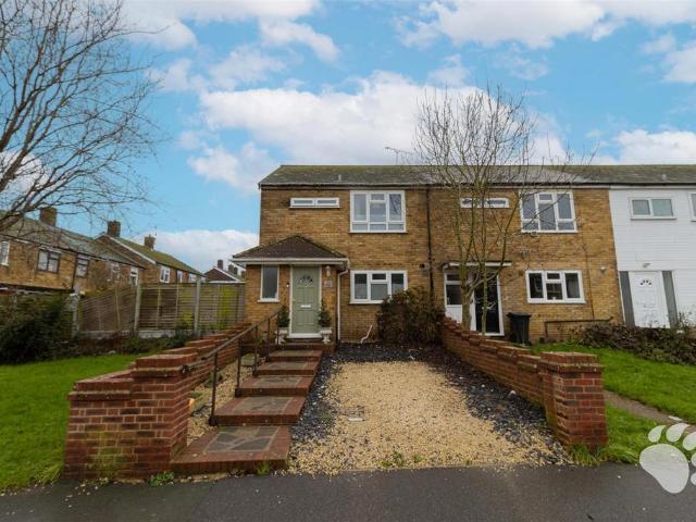 3 bedroom end of terrace house for sale