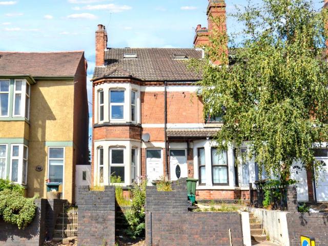 3 bedroom end of terrace house for sale