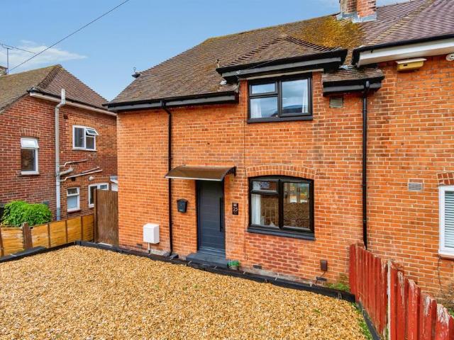 3 bedroom end of terrace house for sale