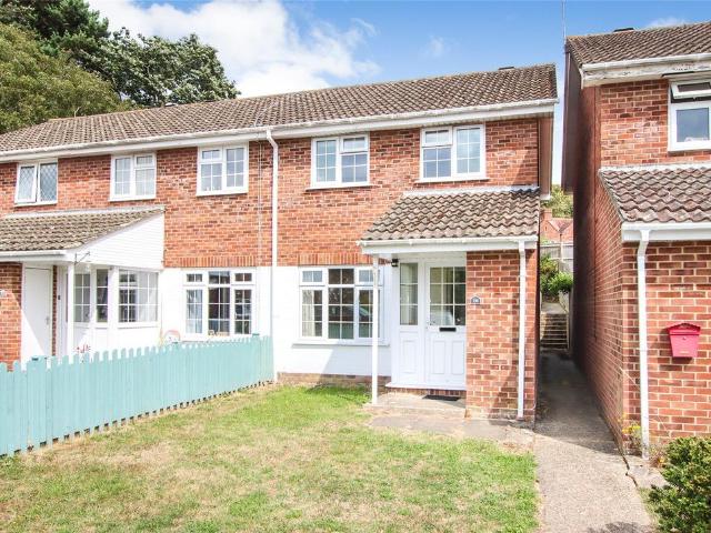 3 bedroom end of terrace house for sale