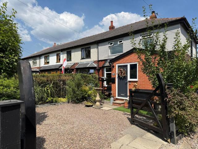 3 bedroom end of terrace house for sale