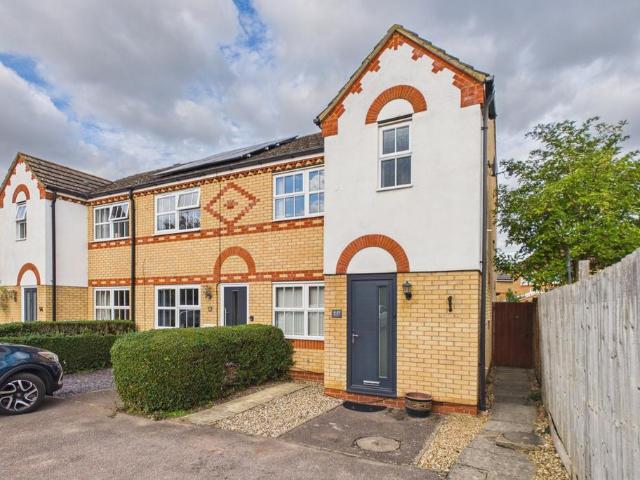 3 bedroom end of terrace house for sale