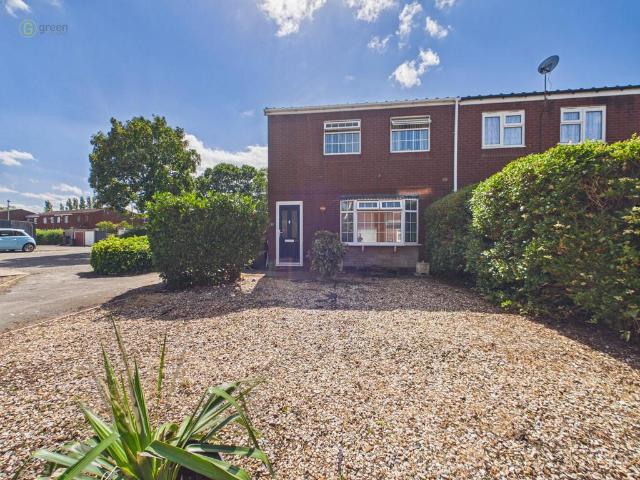 3 bedroom end of terrace house for sale