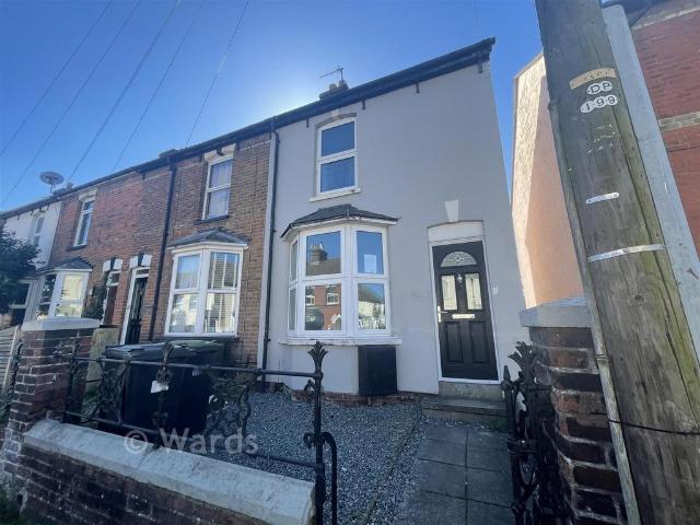 3 bedroom end of terrace house for sale