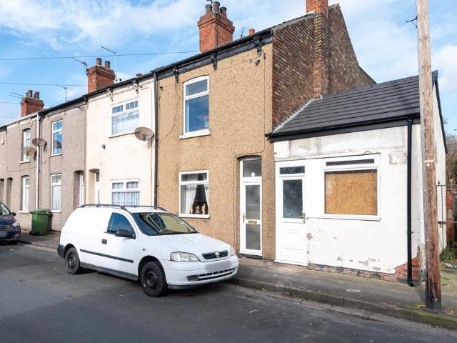 3 bedroom end of terrace house for sale