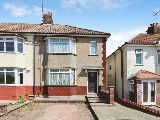 3 bedroom end of terrace house for sale
