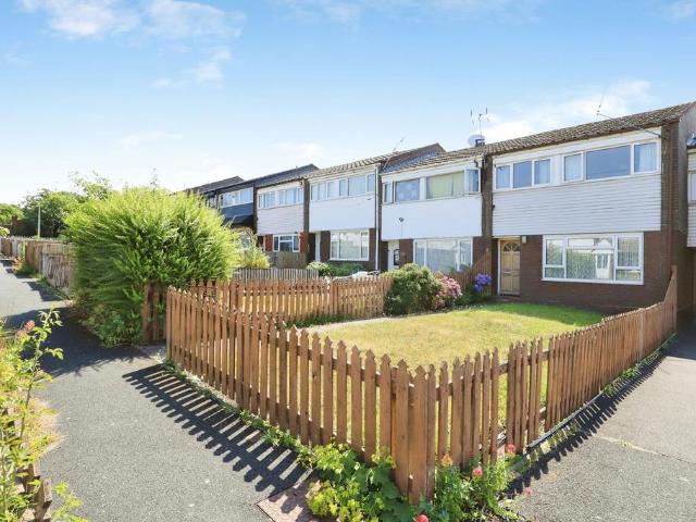3 bedroom end of terrace house for sale