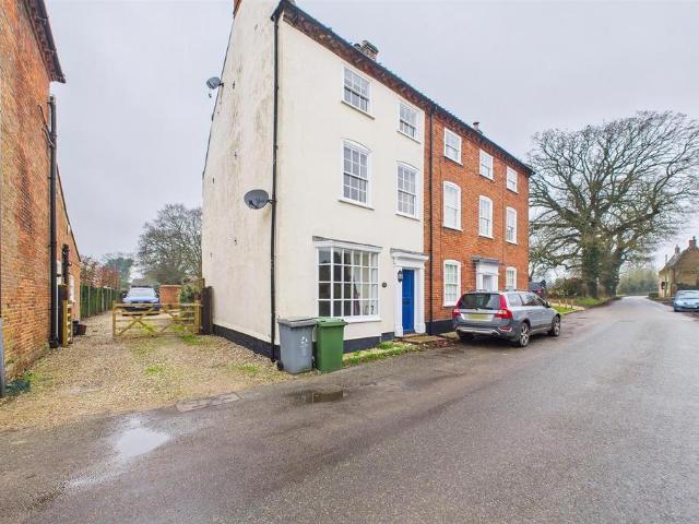 3 bedroom end of terrace house for sale