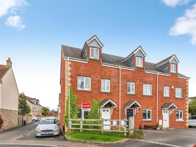 3 bedroom end of terrace house for sale