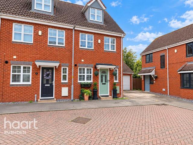 3 bedroom end of terrace house for sale