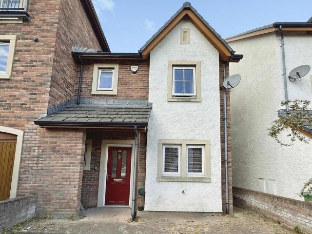 3 bedroom end of terrace house for sale