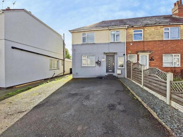 3 bedroom end of terrace house for sale