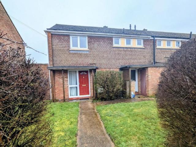 3 bedroom end of terrace house for sale