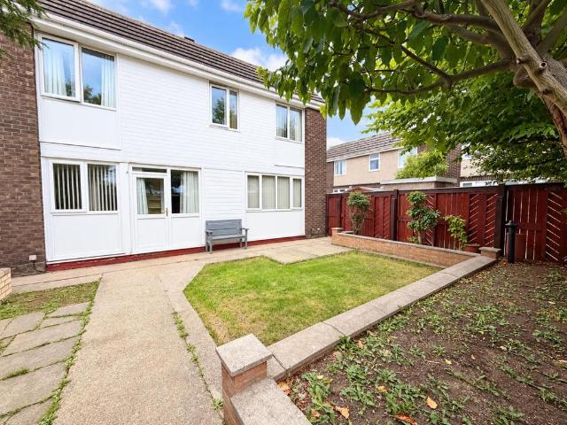3 bedroom end of terrace house for sale