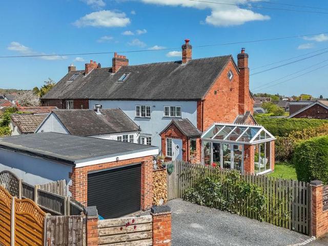 3 bedroom end of terrace house for sale