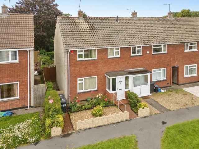 3 bedroom end of terrace house for sale
