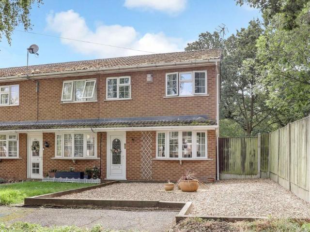 3 bedroom end of terrace house for sale