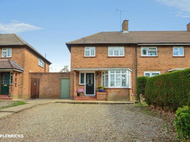 3 bedroom end of terrace house for sale