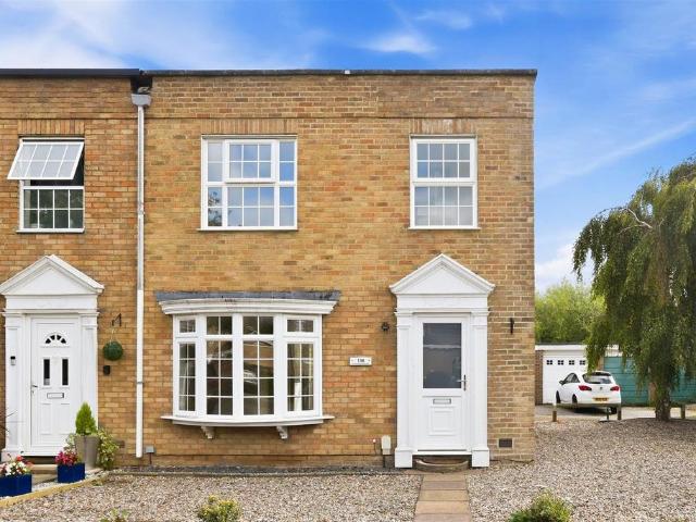 3 bedroom end of terrace house for sale
