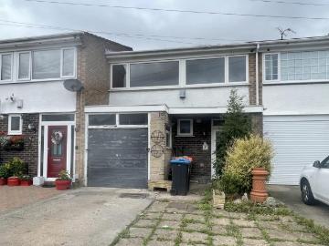 3 bedroom end of terrace house for sale