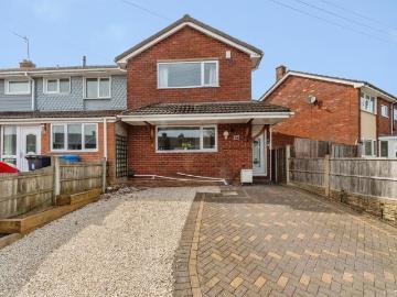 3 bedroom end of terrace house for sale